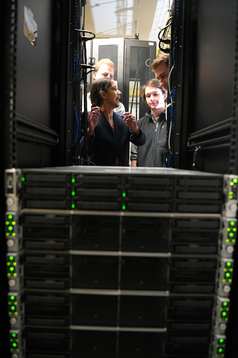 djtrivedi's tweet image. Introducing Paratpara (परात्पर, meaning Transcendence), a 16 nodes 512 CPU cores high performing computing cluster &amp;amp; vital member of Trivedi Research Group, with rest of the team! #HPC #ResearchIsFun @ClarksonPhysics (Photo by Steve Jacobs @ClarksonUPhotos) #ClarksonU #LetsGoTech