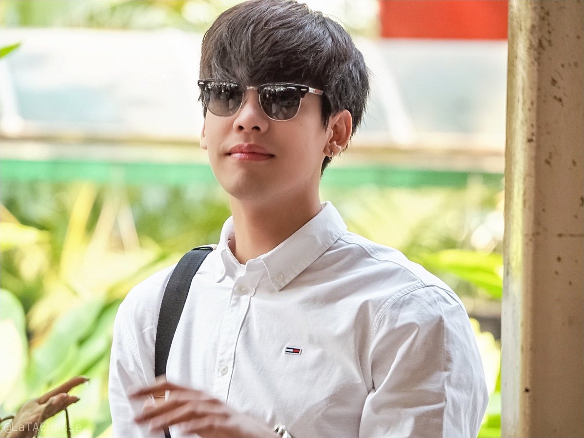 Zmx10VLE63LIHrb's tweet photo. #แด๊ดดี๊ดาวิชญ์ ในเซ็ทแว่นดำ😎 เปงหล่อ เปงเท่ห์ ใจน้วยมากแม่~~😊😳🤭
(ขออนุญาตเจ้าของภาพ)

#TaeDarvid #เต้ติสชีวิตโลเทค 
#เฮียเต้ทูนหัวข่งเจ้ https://t.co/lOkyDopdRB