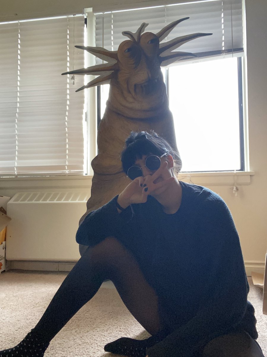hellokikomori's tweet photo. like two weeks ago i got VERY drunk and ordered this giant cardboard cutout of the big slug guy from Star Wars and i completely forgot about it until it showed up in the mail https://t.co/oNcAZfA8NQ