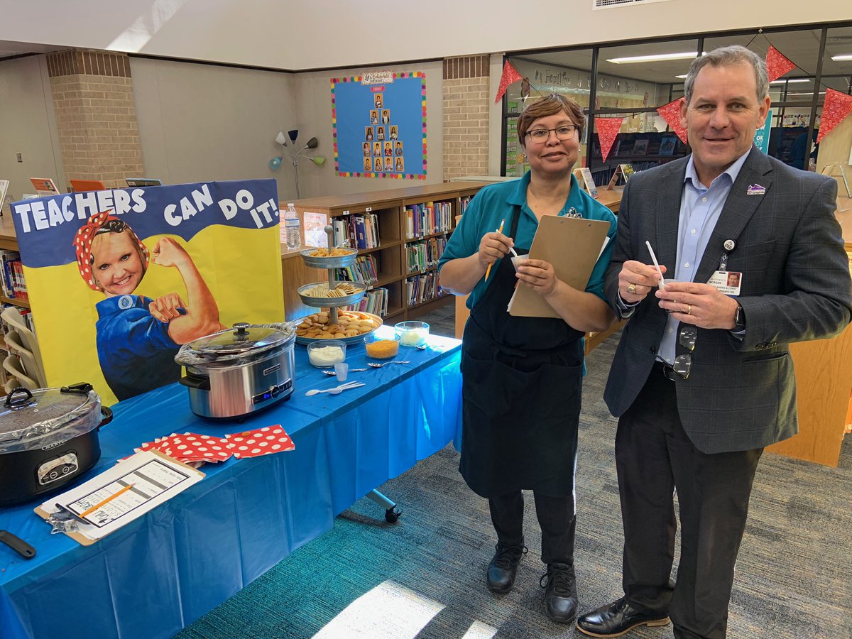 Hamilton_Lions's tweet photo. A huge thank you to the best staff for making our 1st annual #chili cook off a huge success! Thank you to our judges @CyFairMatt @CyFairGreg @kristigiron #hamiltonpride #CFISDspirit #cantfindbillstwitter #msjae https://t.co/4Qt6ppr3nW