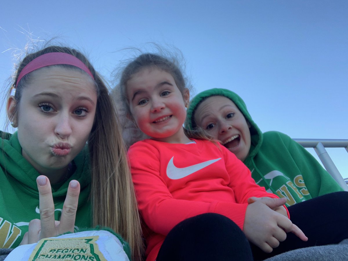 BLadyWolves's tweet image. From school to practice to supporting the middle school team to pasta dinner together these lady wolves had a busy day! Loved watching our middle school girls on the field today! #futurewolves #pregamepastaparty #wolvesonthehunt ⚽️🐺💚