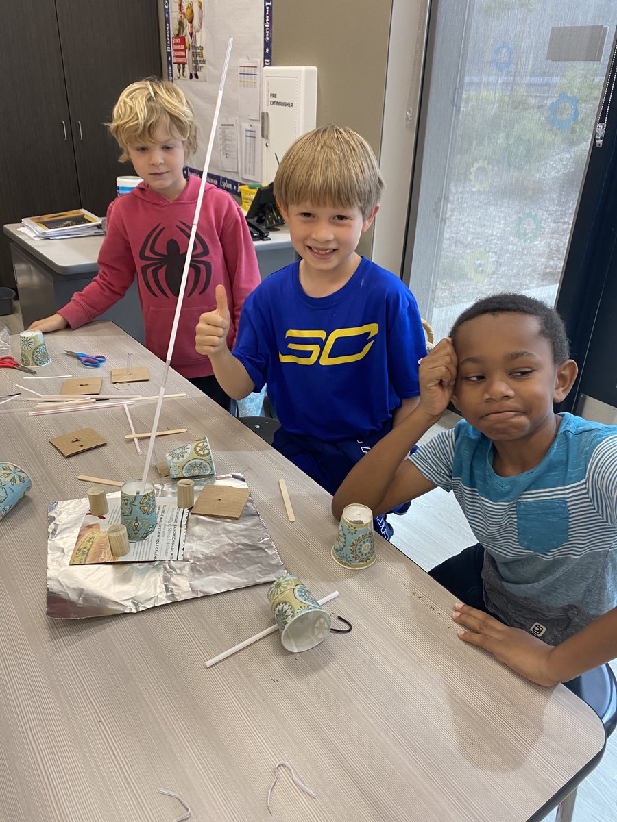 My students had a exciting time being engineers in stem lab today! They had to build towers at least 45 cm tall that could withstand wind from a fan! Great idea sharing and teamwork made it happen!! ⁦<a href="/SanOnofreSchool/">San Onofre School</a>⁩