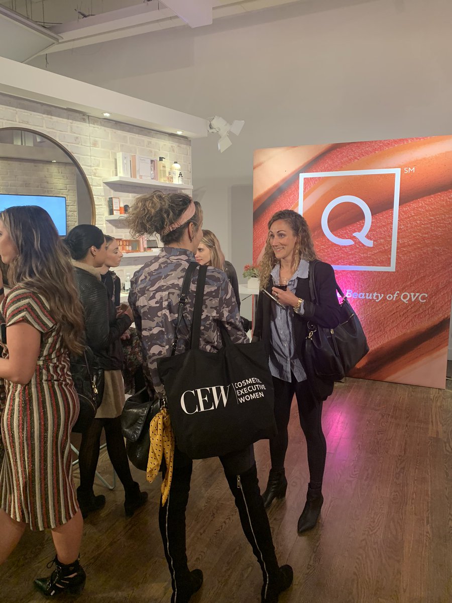 CEWinsider's tweet image. Many stopped by the @QVC booth today to check out all the latest in #beauty! #CEWDemo