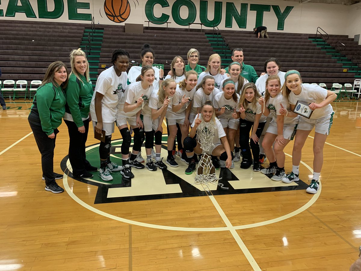 LadyWaves_Hoops's tweet photo. Congratulations to the Lady WavesI The KHSAA 11th District Champions! #RollWavesRoll #WeAreMeade #OneHeartOneBeatOneTeam https://t.co/npTHF0S9XQ