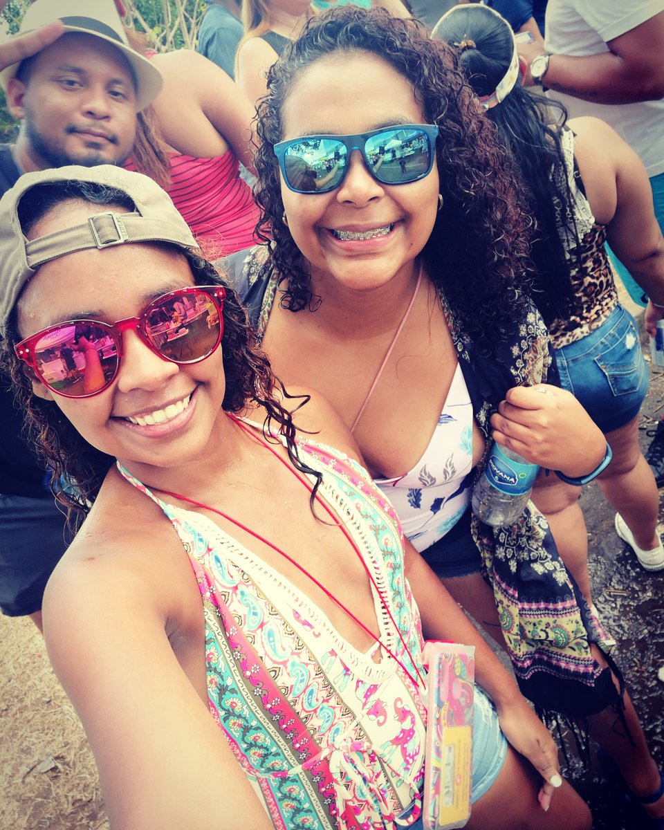 soyviia's tweet image. Mi dupleta perfecta 🍋 🐵 🚀 🎭 @fabianect #Miñeñe 

#carnavales2020