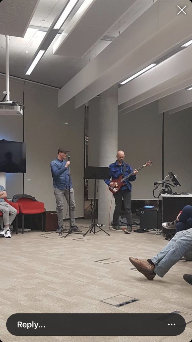 Thank you <a href="/unioninspeech/">union in speech</a> Nawar for these photos. Really nice to be involved in this. Bringing people together through words verse n poetry @Richard19541666 @analoguetrash #stocksnskinsinaclassroom ❤️