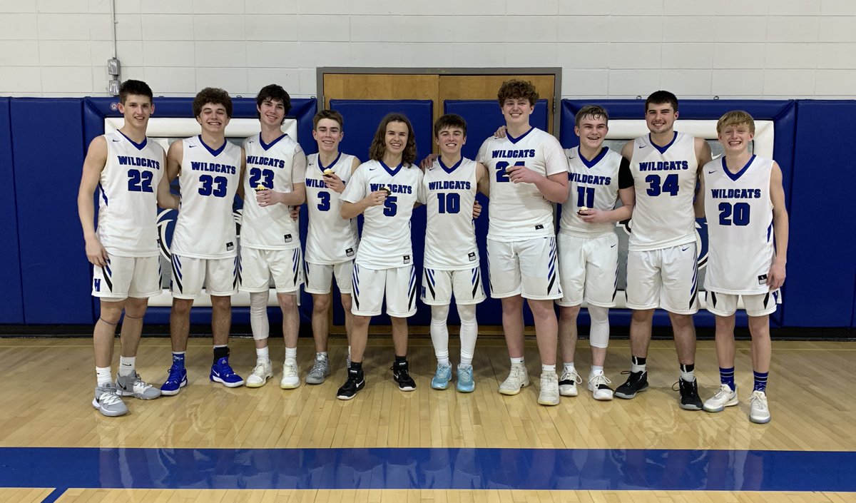 HvilleSchools's tweet image. Congrats to @HHS_boysbball - your 2019-2020 Conference Champs!  #GDTBAW