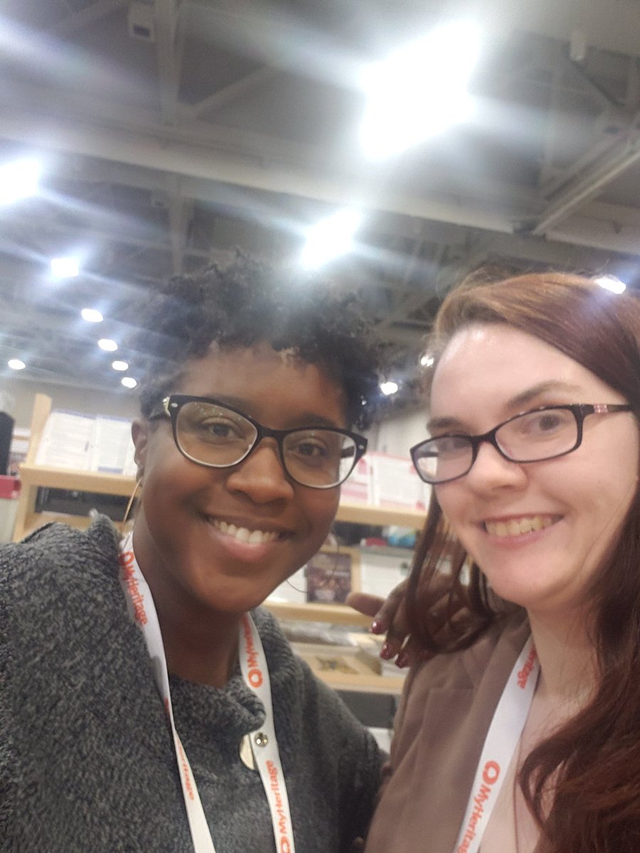 #genieselfie with <a href="/MadamAncestry/">Madam Ancestry</a> 

#RootsTech #NotAtRootsTech