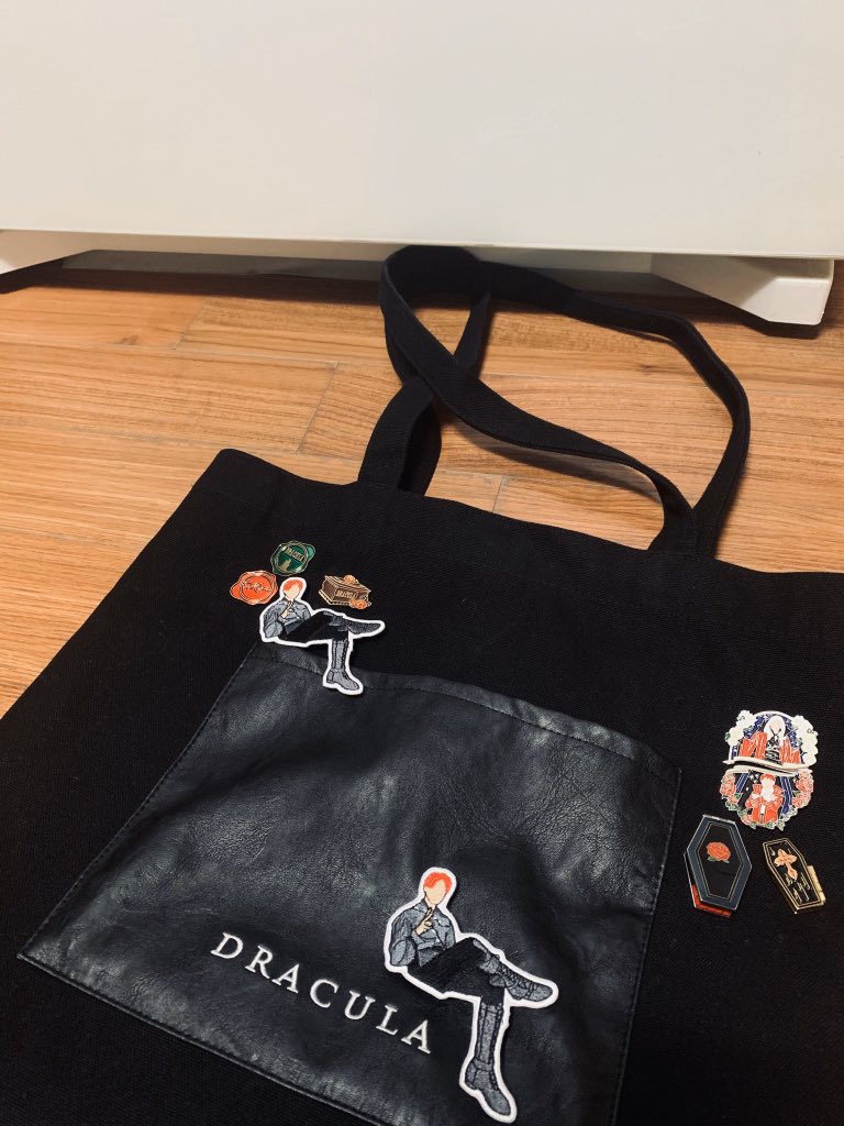 알티이벤트✌🏻

여유분이 좀 있어서 주인님 자수패치 
rt이벵트해요

🌹 only xia 🌹3분 드릴게요
당발은 내일 낮 샤탐💖

드큘기간중 맞는 날로 직접 드려요!