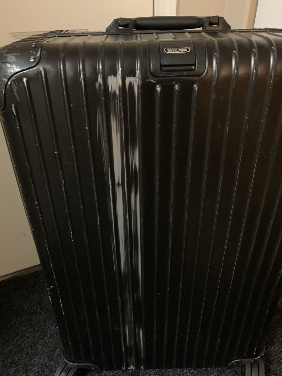 jakecaparas's tweet photo. Hey @AirCanada ! I just got my yesterday’s lost luggage delivered and my luggage got some damage! Who can I contact about this? https://t.co/ODCWNZ434J