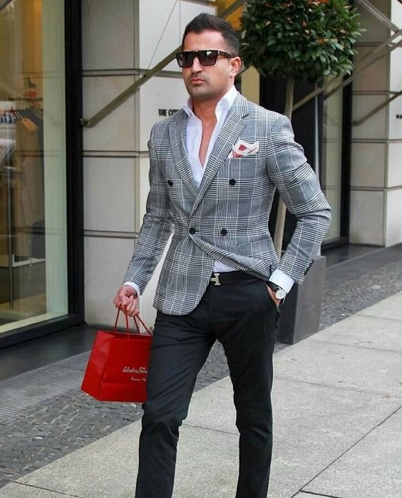 Outfitrsshop's tweet photo. Dress up like a style icon
#style #mensfashion #suitstyle #2020style #outfitrs
https://t.co/VIojfoNeJ4 https://t.co/0cCwcYS5A0