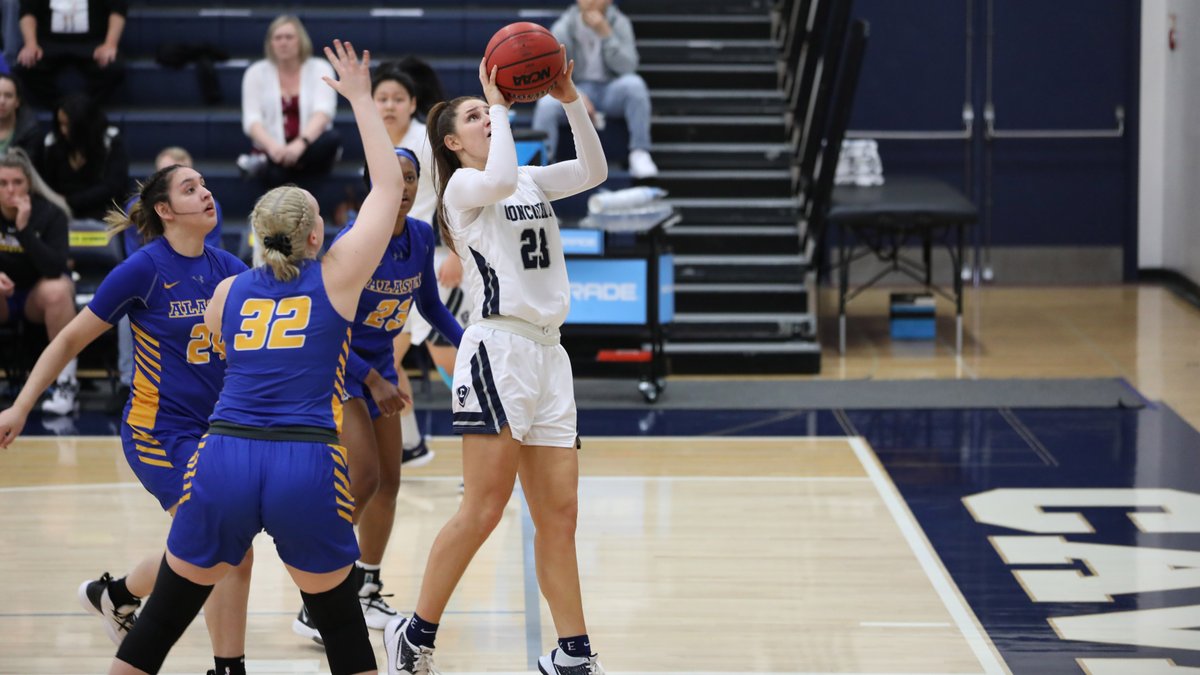 gocugoWBB's tweet photo. RECAP | Second-half surge lifts #CavWBB to a 63-48 win over Alaska Fairbanks on Thursday night.

#GNACWBB 

Freshman Kelsey Hudson had a season-high 13 points - all in the 2nd half - to key the Cavs to the win.

https://t.co/YQysvTHXVs https://t.co/7I1RUz2vdq