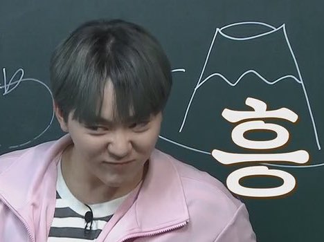 개학 첫날 뿌승괁의 목표... 였는데 방해하는 놈이 생겼다. 걔는 가만히 있어도 친구들이 붙는다. 마이쮸를 주지 않아도 친구가 생기다니... 용서 못해! 이 학교 인기짱은 내가 될 거야!