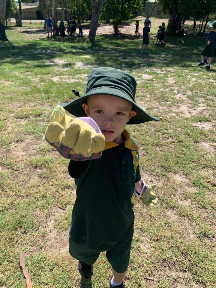 fernbayps's tweet photo. Great effort from all of our staff & students during our Clean Up Australia Day @fernbayps @Clean_Up #stepupandcleanup #cleanupaustralia https://t.co/iiYiTvvt06