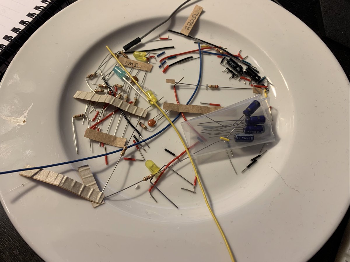 FoxCouncil's tweet photo. Oh fuck.

Back on my bullshit again...

#foxProblems #foxElectronics https://t.co/LurGO2zmYl