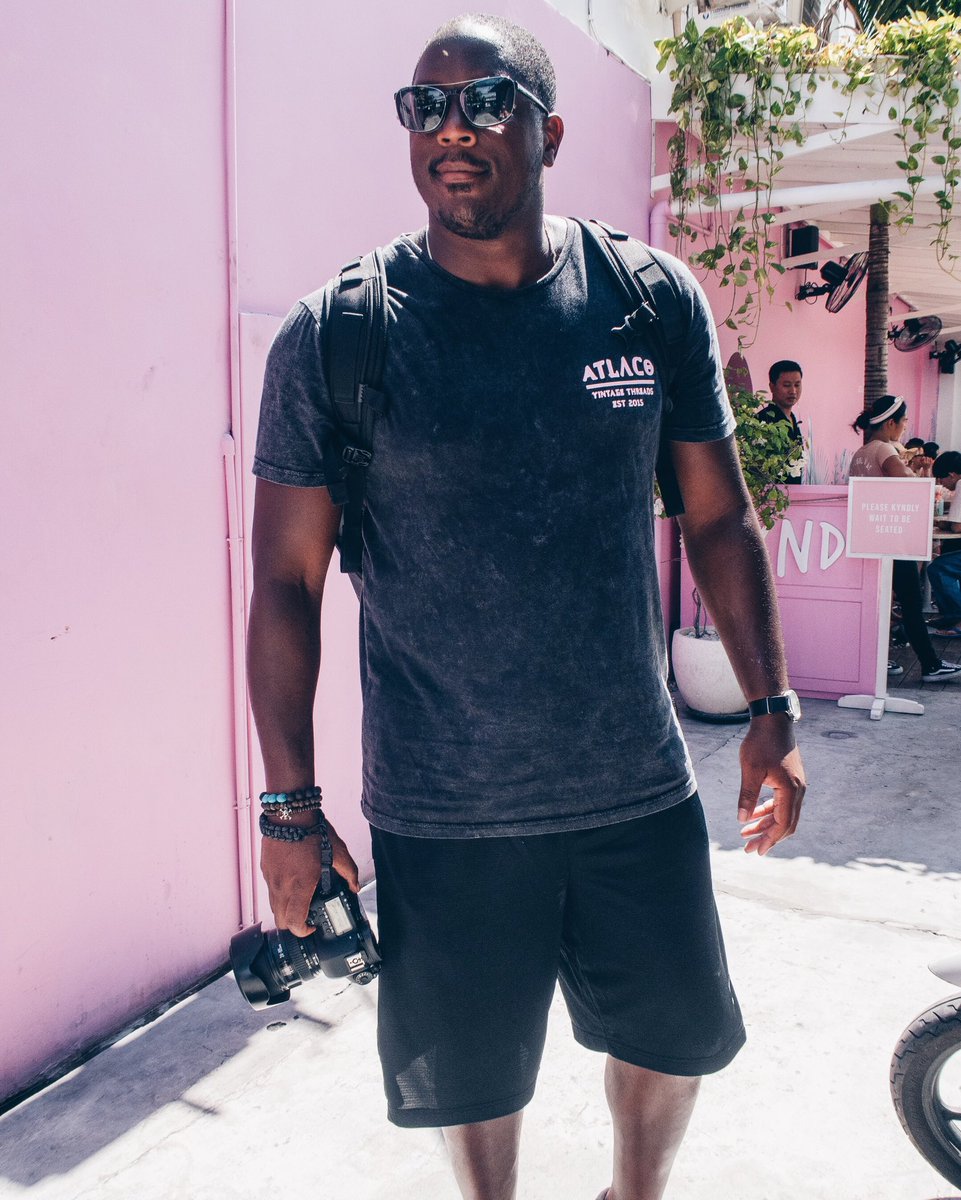 ashmartins's tweet photo. The biggest adventure you can take is to live the life of your dreams. @Oprah
Day 59 @gymshark #gymshark66.
Wearing: @CamdenWatchCo, @pandcoclothing & Atilla and Co
#livefree #happy #dreamer #creator #photographer #coach #blogger #lifestyleblogger #camdenwatchco #pandco https://t.co/DUI6LDhgo9