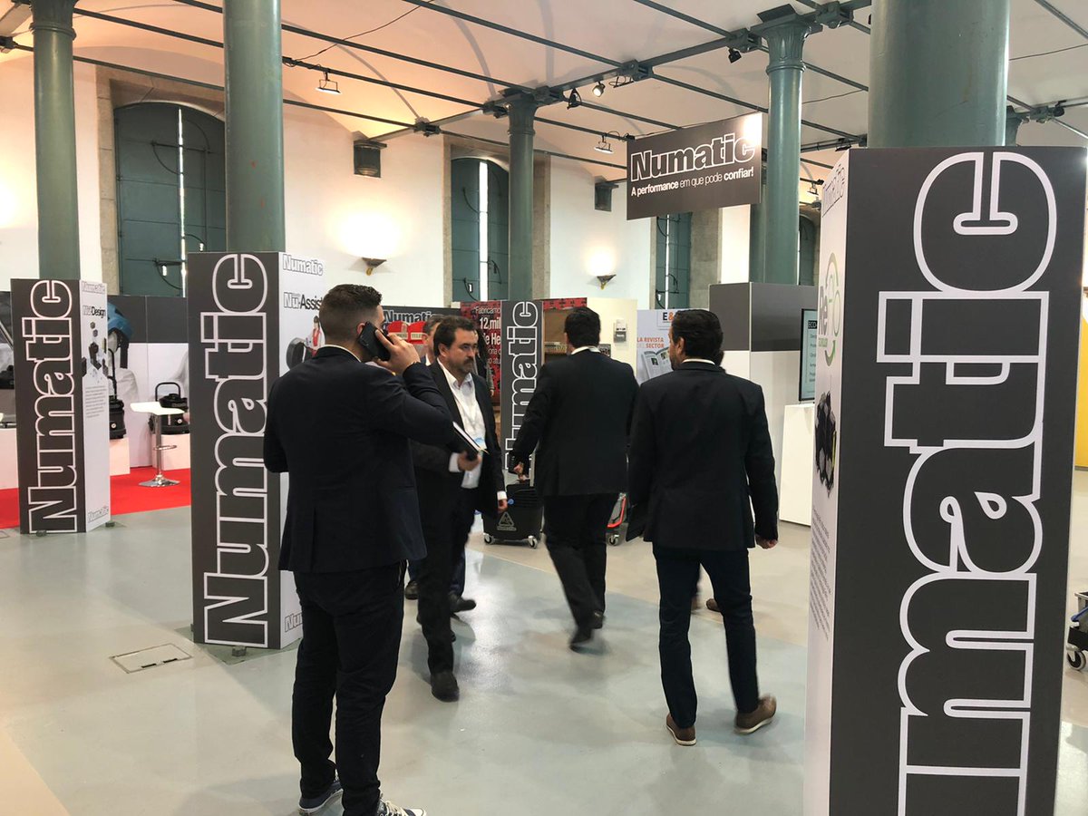 revista_EyL's tweet photo. Importantes firmas del sector presentes en la primera edición de #CleanTek Show, en #Oporto, 28 y 29 de febrero 2020.
#IPC, @ressolbiete, @Numatic_Sales, @hako_espana ... participen a la primera fira #CleanTek Show https://t.co/ONyqxXrHdW