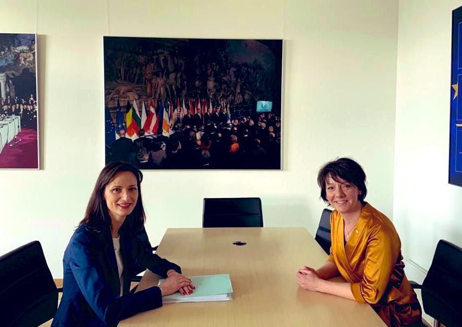GabrielMariya's tweet photo. Thank you for the productive meeting @ernkrans in the margins of the #COMPET Council @EU2020HR
We will work together on 👇
#EUvsDisinfo
#DEAP
#WomeninScience
synergy between #EU #EducationArea and #ResearchArea under a new #KnowledgeStrategy https://t.co/LOlBP1f8uu
