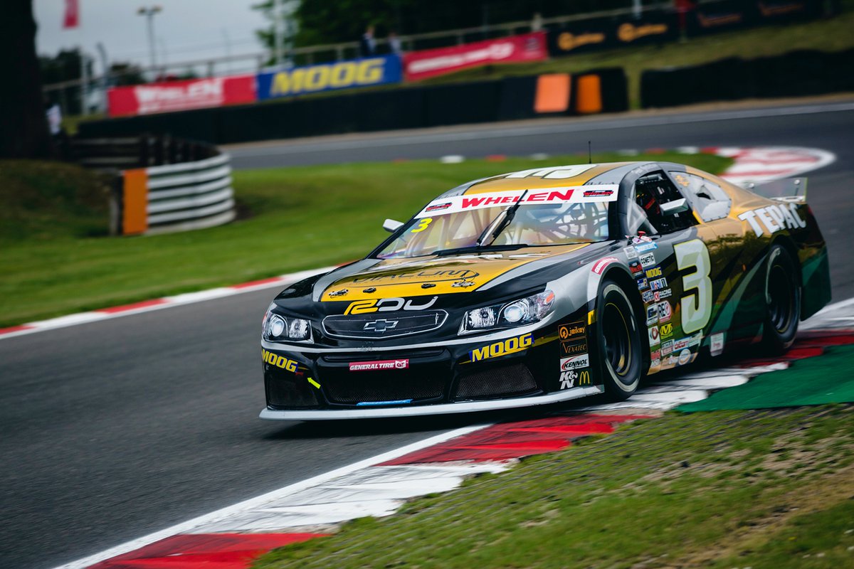 Twice a day, your gorgeous #EuroNASCAR shots 🤩😎

📸 Stephane Azemard | <a href="/FredGabillon/">Frédéric Gabillon</a> | <a href="/RDVCompetition/">Rdv Compétition</a>

#NASCAR | #PureRacing | #NWES