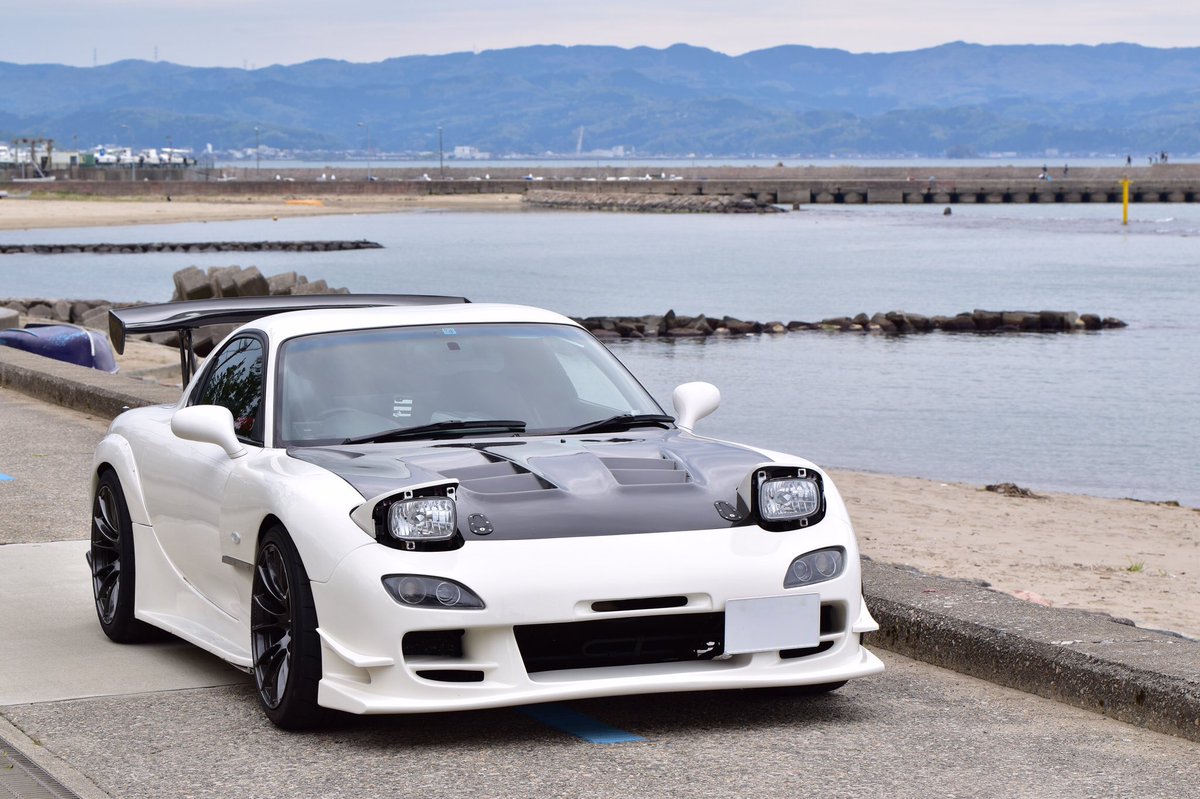 Ys 07 New Sclt Twitterren 湾岸とかイニdやってた人の車 湾岸も実車もfdです エアロcバンパー 湾岸はエアロe クラウンは過去車