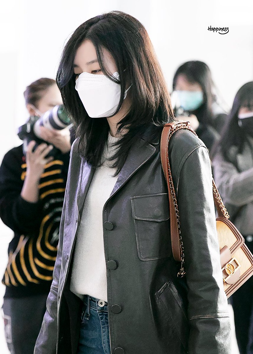 329n210's tweet photo. 2020.02.23 #슬기 #SEULGI https://t.co/cr2kl3dRmz