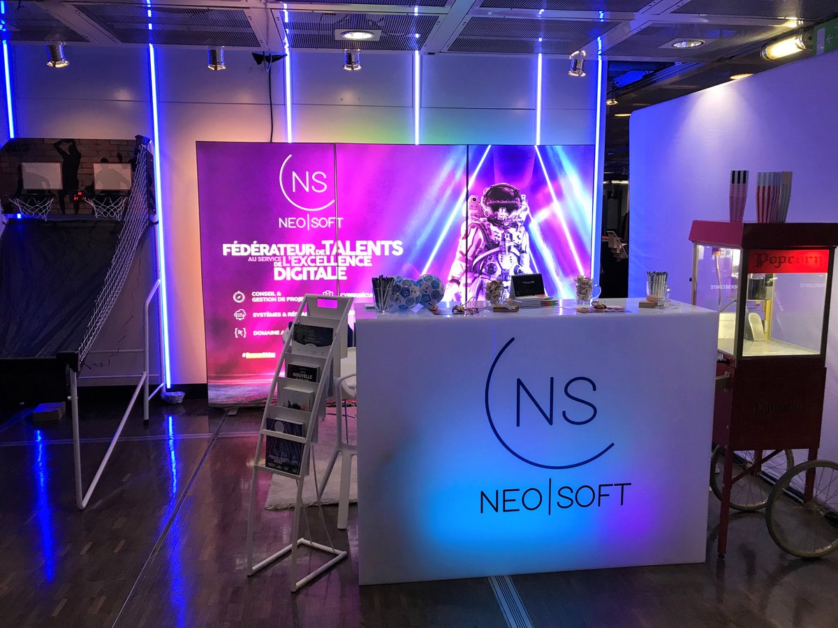 neosoft_'s tweet photo. [#PARIS] 🕹️ Hier soir, notre équipe était présente à la première édition de la #CodinNight by @LesJeudis  ! Une soirée très réussie qui nous a permis d'échanger avec des passionnés dans une ambiance très conviviale et sur un stand haut en couleurs 🌈
#IT #Dev #JAVA #tech https://t.co/I31evoWrf8