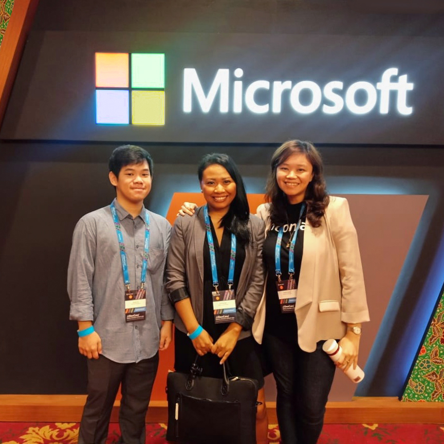 moonlaytech's tweet photo. Digital Economy Summit 2020 is a Developer Conference with a difference. It will unite developers and executives to help Indonesia become the crown jewel of ASEAN.
Participated in this event, bringing us a new inspire to become a more progressive IT company.
#MSDevCon #MSID25 https://t.co/Mox4pzEPQR