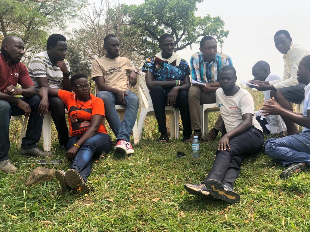 UgAcdeg's tweet photo. During #YouthCampUg, @Mubangizi1995 took youth through the African Charter on Democracy, Elections and Governance (ACDEG) n indulged them to participate in strengthening Uganda's governance and Electoral Democracy. #WhyACDEGMatters #RatifyACDEGUg @actionaiduganda @MichaelAboneka https://t.co/ASOqRuPFWg