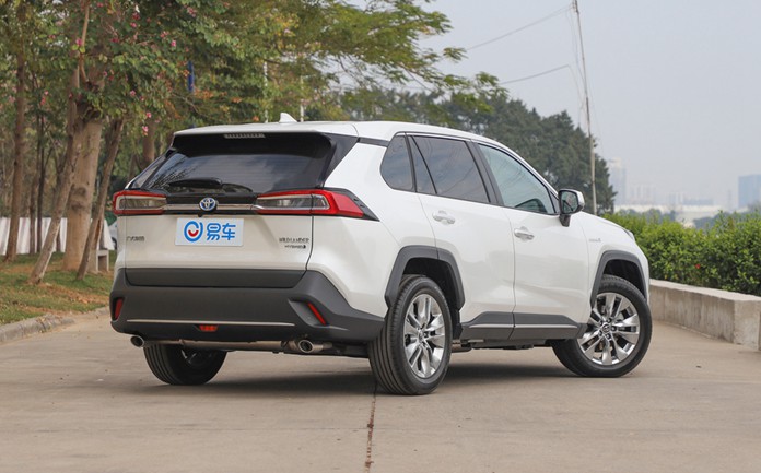chinapev1's tweet photo. Sibling model for #Toyota in Chinese market, the Toyota #Wildlander is the other #RAV4 exclusive for China made by GAC-Toyota.
https://t.co/7NKgQvhc4j https://t.co/TtrSQVnlSB