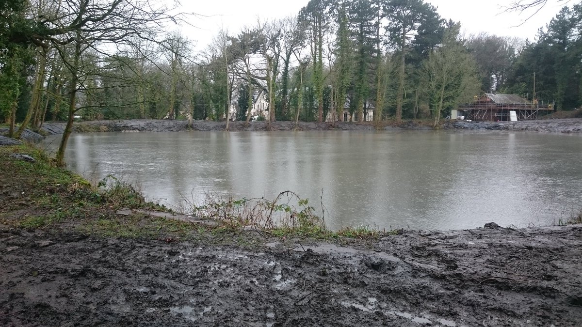 hydremaduck's tweet photo. Another satisfied & impressed #pond owner, this one in #Derbyshire
Right tools for the job #heking #amphibious #excavators making it look easy. 👍 #ownbedtonight @travellodge provide great bed & food but 4 nights is enough 😉👍 https://t.co/2QvtD7S7Mn