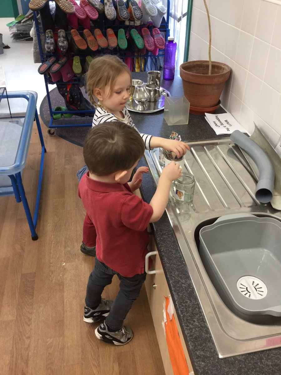 friockheimpg's tweet photo. We want our voices to be heard!
In order to ensure the children are involved in all aspects of decision making, we have introduced voting at snack.
Itβs really simple, the children decide whether they like ππ» or dislike ππ» the snack and put their face in the right jar.
#friockpg https://t.co/Z4G9RgSlSa