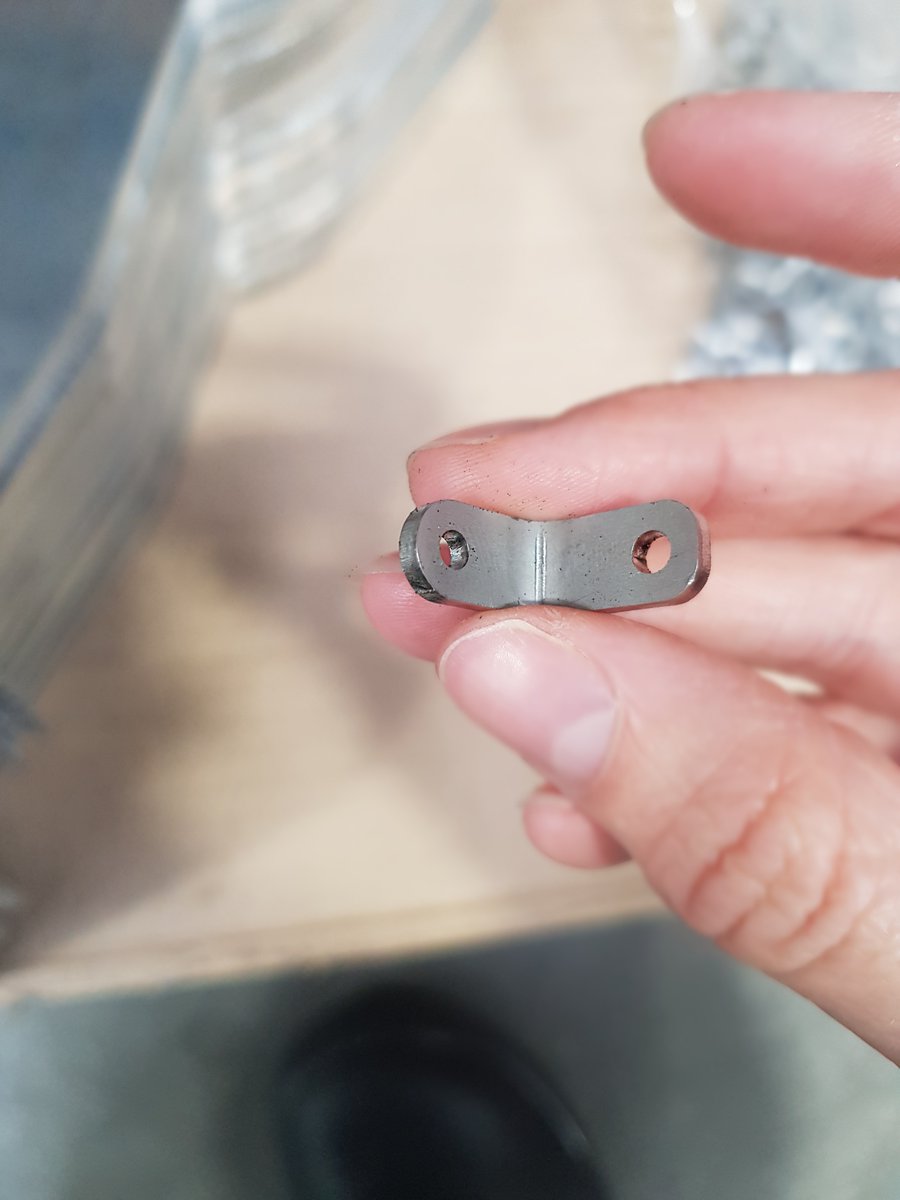 Some smaller parts completed this week...📸👌

At LPE we have the capability to Laser the below materials;

Mild Steel: up to 25mm/Stainless Steel: up to 25mm/ Aluminium Steel: up to 25mm/Copper &amp; Brass: up to 10mm

#Engineering #Laser #CNCFold #ukmfg