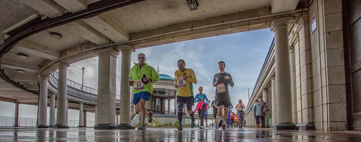 VisitEastbourne's tweet photo. Don’t forget, this Sunday 1 March sees the return of the Eastbourne Half #Marathon. Boasting stunning views of #Eastbourne, the Seafront and Sovereign Harbour and it’s not too late to enter online at https://t.co/livMKPdlCn or you can enter on the day, starting from 10am. https://t.co/RZC5YngOjD
