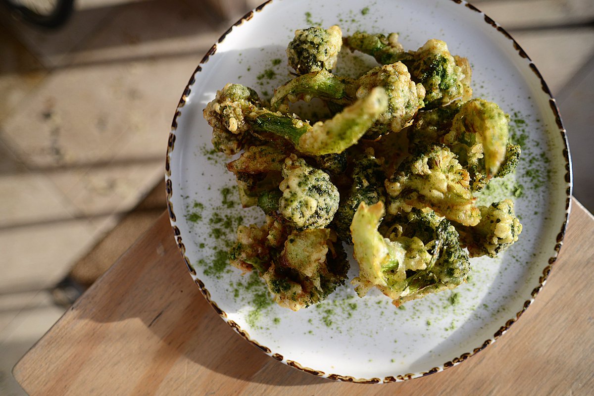 Heading into a stormy weekend prepping our favourite dishes: this is our teriyaki broccoli, our signature dish that we’ve never taken off the menu. Come &amp; try it <a href="/barstockton/">STOCKTON</a> tonight, tomorrow &amp; Sun eve from 5pm ❤️🍸. DM to book! #vegansofldn #londonpopups @londonpopups