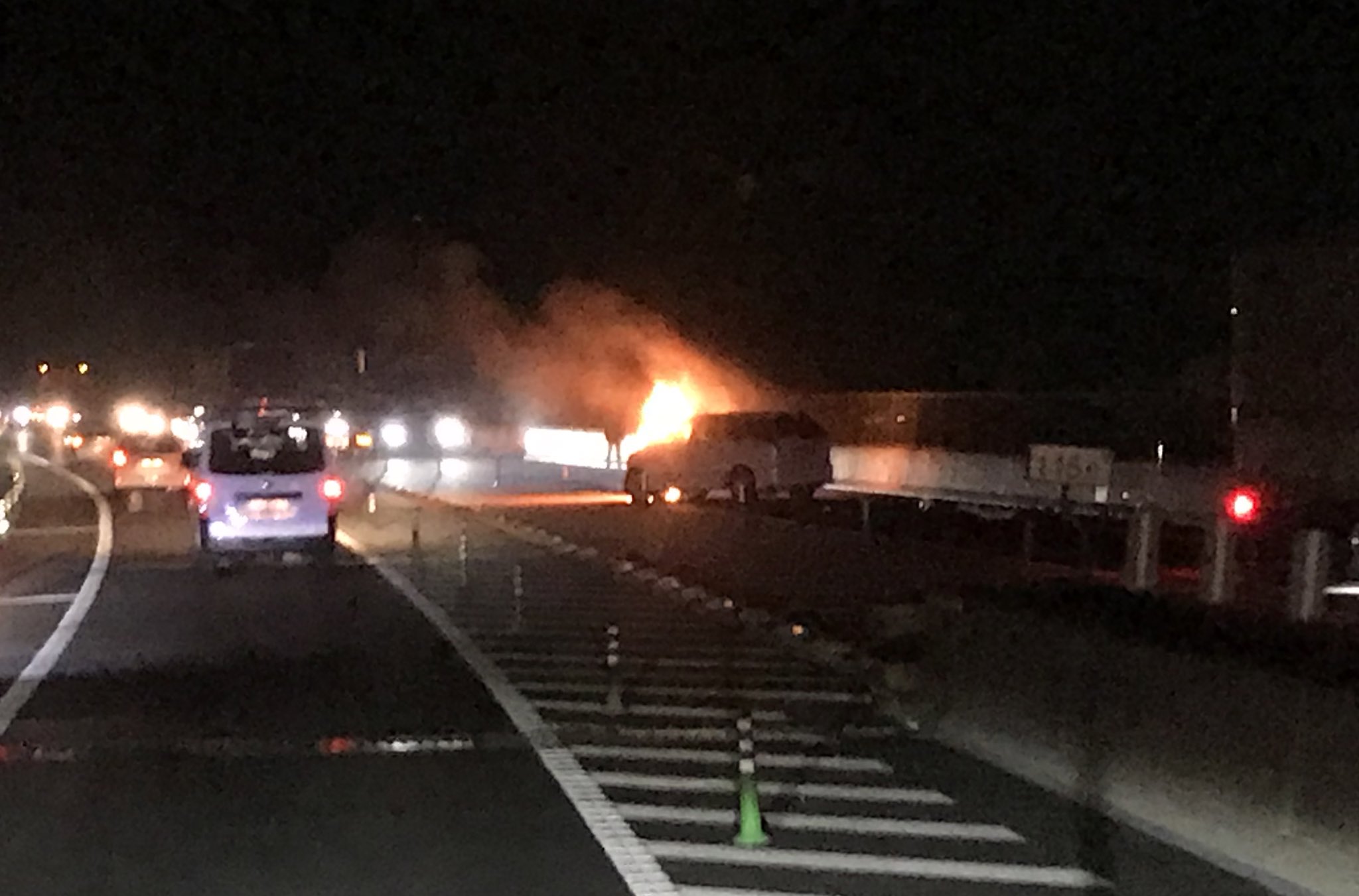 画像 圏央道内回りの五霞ー幸手で車が燃えてる T Co 7uyeeuwdgr まとめダネ 画像 圏央道内回りの五霞ー幸手で車が燃えてる T Co 7uyeeuwdgr まとめダネ