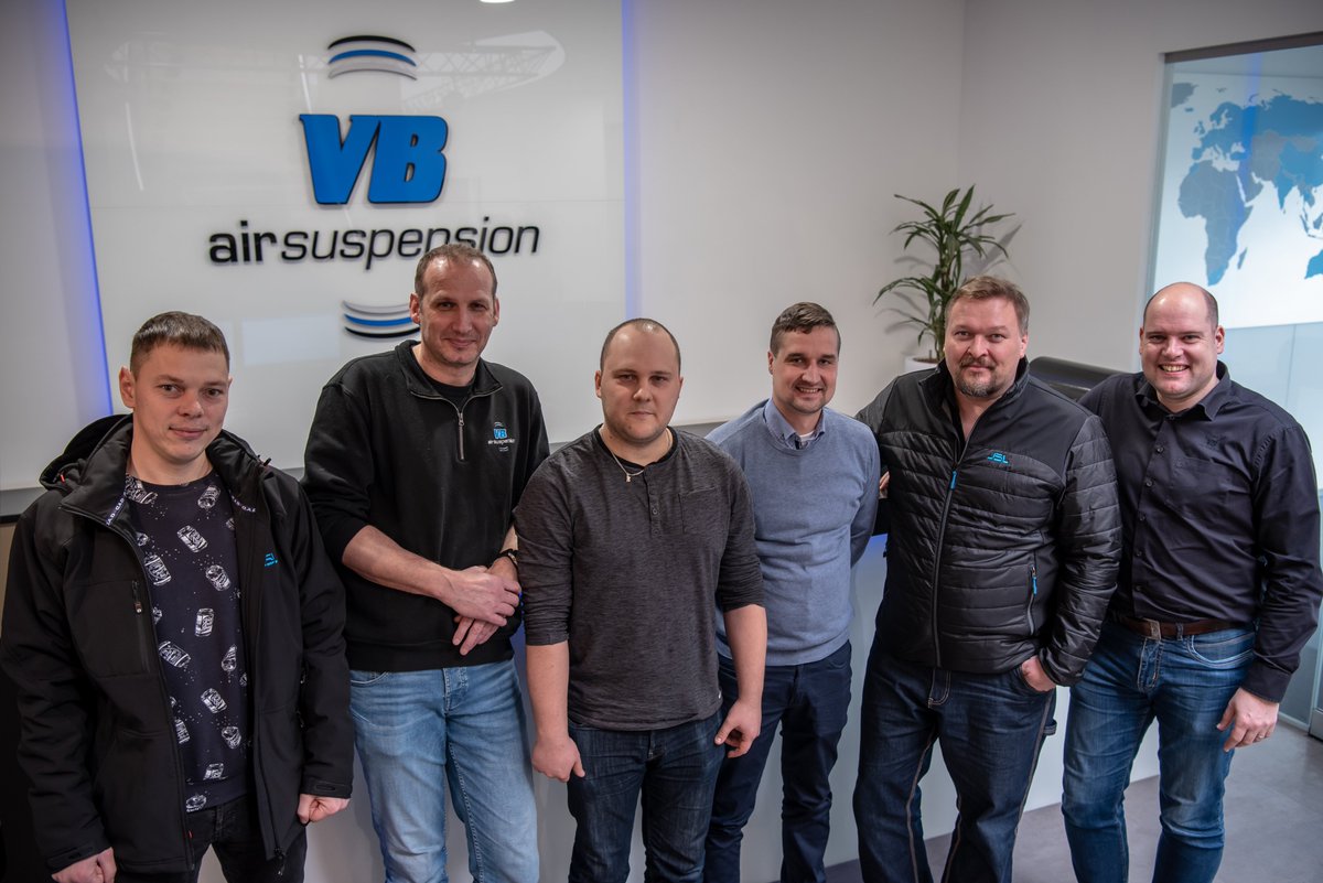 And again we trained a few (new) VB-Partners! Vallilan Takomo from Finland gave themselves a fresh update and visited us for training, together with their new partner J5L. J5L is now allowed to install our full air suspension systems. Good luck guys!