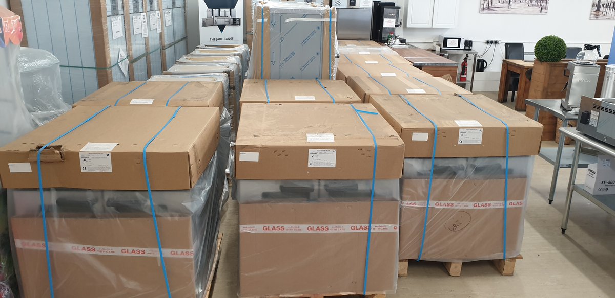 When your Falcon delivery arrives... 📦

#falcon #DCEEngineers #Catering #Engineering #Kitchen