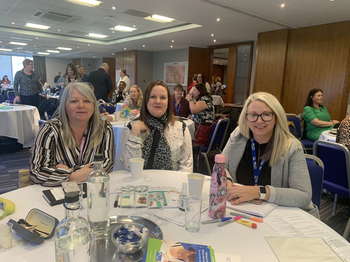 jackie_longton's tweet photo. @ESHTNHS Congratulations to Sheralee Hiett, Leander Burgess and Verity Pavey for presenting their Community MSW role at the KSS MSW conference on Wednesday.  Thank you to Angela Riley too for her presentation on her Bereavement MSW role. You were amazing 🎉 https://t.co/IVTKW7h2Ep