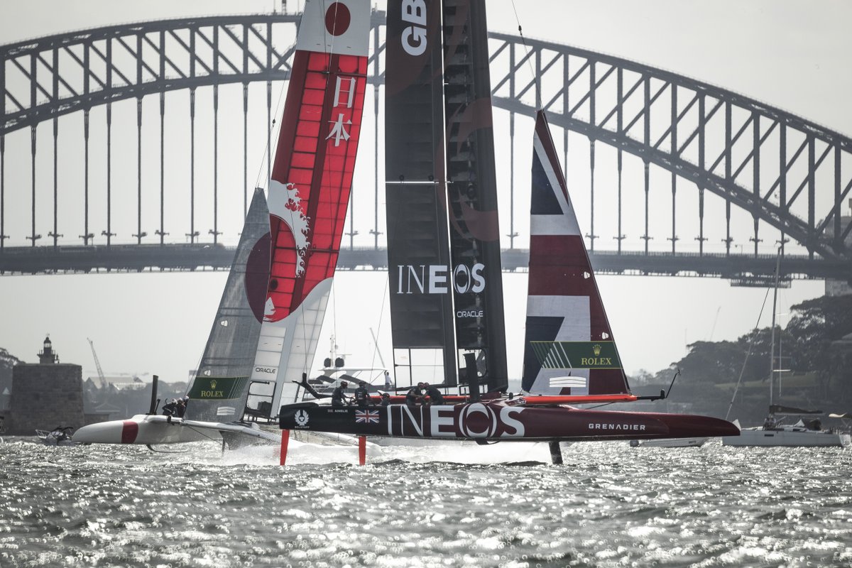 EmiratesGBRSGP's tweet photo. 📰NEWS | #SydneySailGP Race Day 1

🇬🇧 Clean sweep for @AinslieBen and #SailGPGBR

Read more 👉https://t.co/61n110JAHe https://t.co/pezVykvGdO