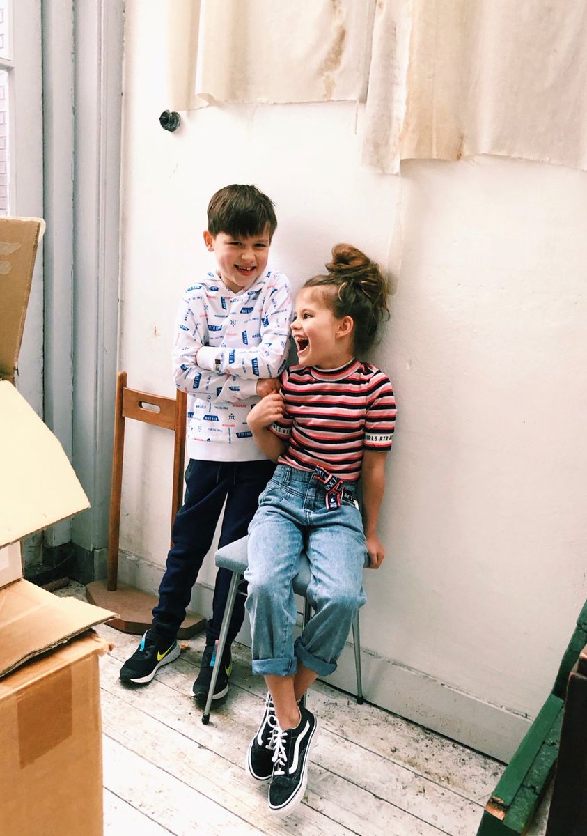 Happy kids☀️ de nieuwste collectie van @retour_jeans laat het zonnetje schijnen in huis🏡 

#new #summer #boys #girls #kinderkleding
