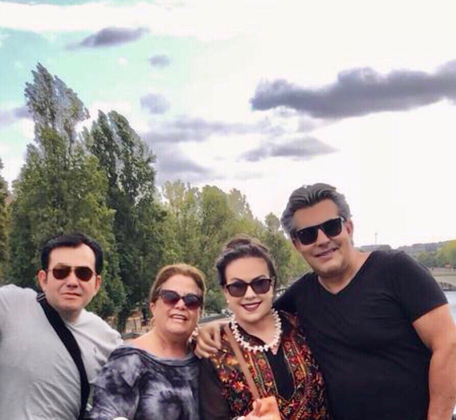 LAURA ZAPATA M 2 tweet media