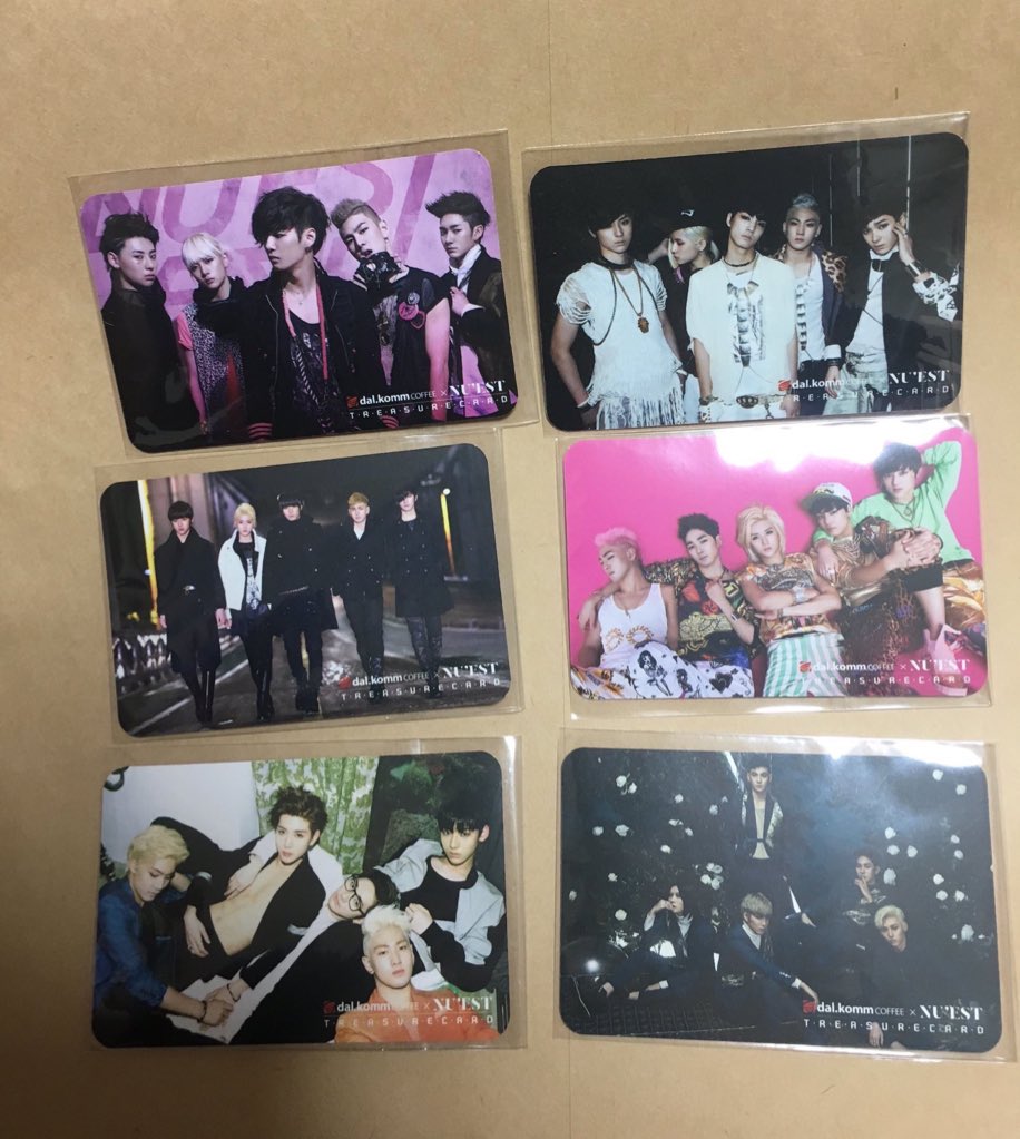 yangdo__5's tweet photo. 뉴이스트 달콤 이벤트 포카 일괄양도합니다. 6종 55,000원
현재 구할수 없는 상품입니다. 
당시 수령후 보관만 운미포가격입니다.

7주년기념 뉴이스트 달콤덱카드
사진엔 없으나 달콤 이벤트 컵홀더2개도 같이 드립니다.
#뉴이스트 #달콤 #덱카드 #포토카드 #이벤트 #7주년 https://t.co/N8UyvMQXfB