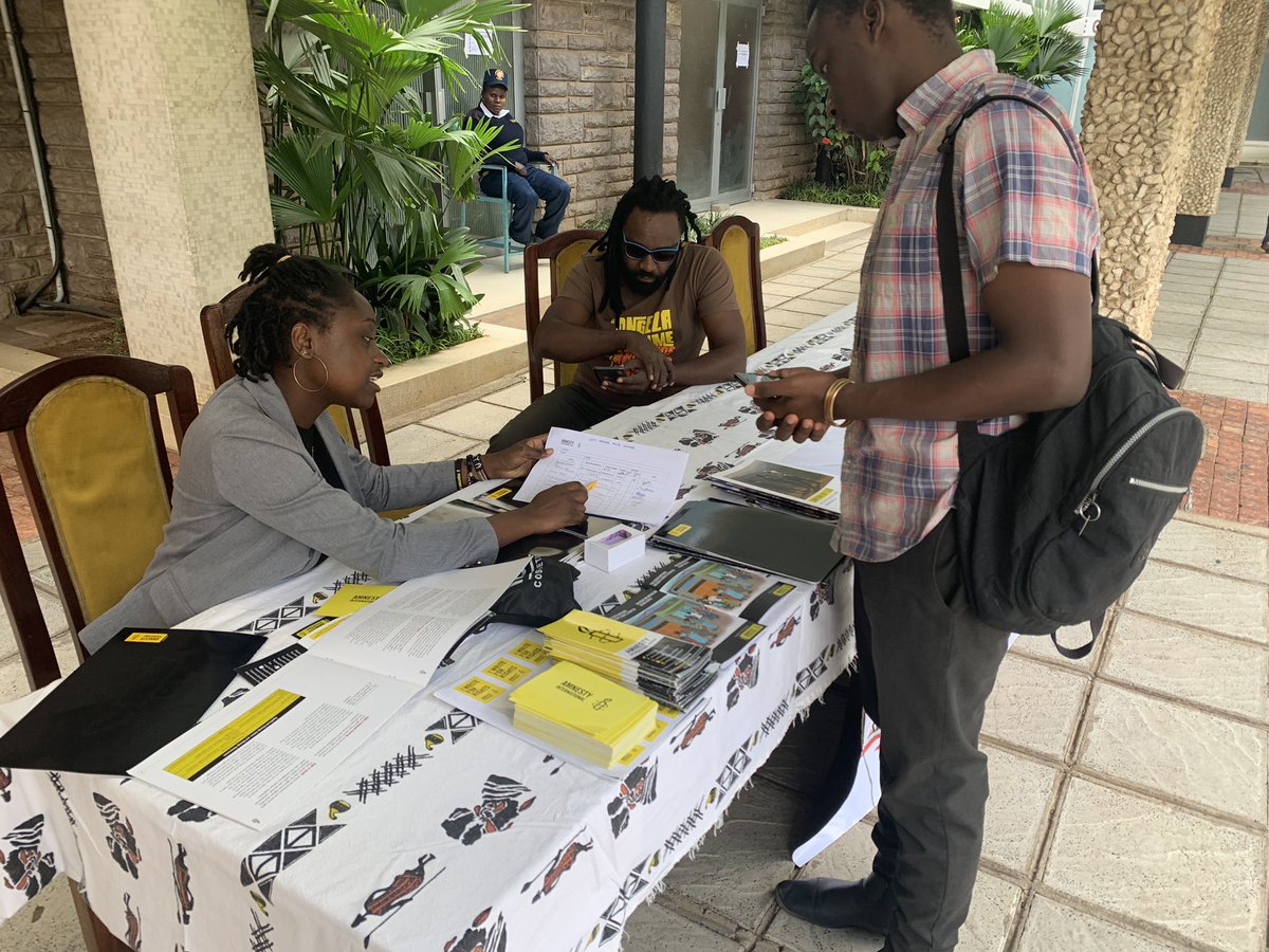 AmnestyKenya's tweet photo. We’re at @uonbi for the National- Students Police Dialogue! Join us using the hashtags #studentpolicedialogue #comradehayukosafe! https://t.co/aYe3U1vdKA