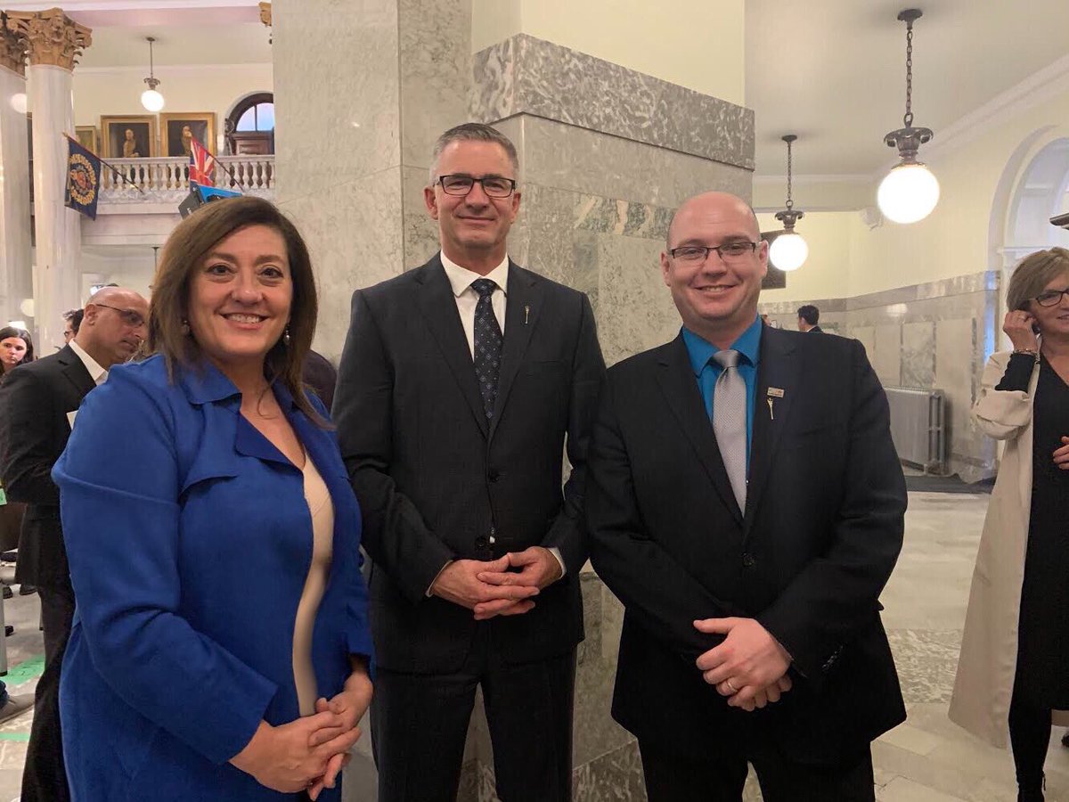 ATBRosetta's tweet photo. #ABbudget at the #AbLeg! Budget 2020 #blueprintforjobs Balanced by 2022-23, maintain budgets for health,education &amp; core social services,focus on creating jobs,growing our economy &amp;streamlining programs #sustainablefuture Thanks MLA Searle Turton for the invitation to take part! https://t.co/ygOHvz8mCh