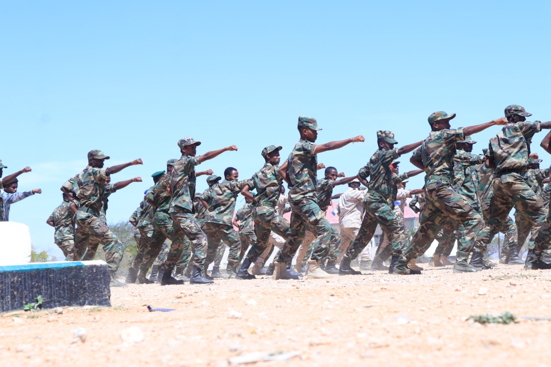 SLArmyHQ's tweet photo. SL Army Head of the training main department Brg.Gen.Ahmed Mohamed Ali (Tansani) visited Abdilahi Askar military Academy at Dararwayne by monitoring ongoing somaliland's first ever cadet officers training . https://t.co/R4BP67Dl8J