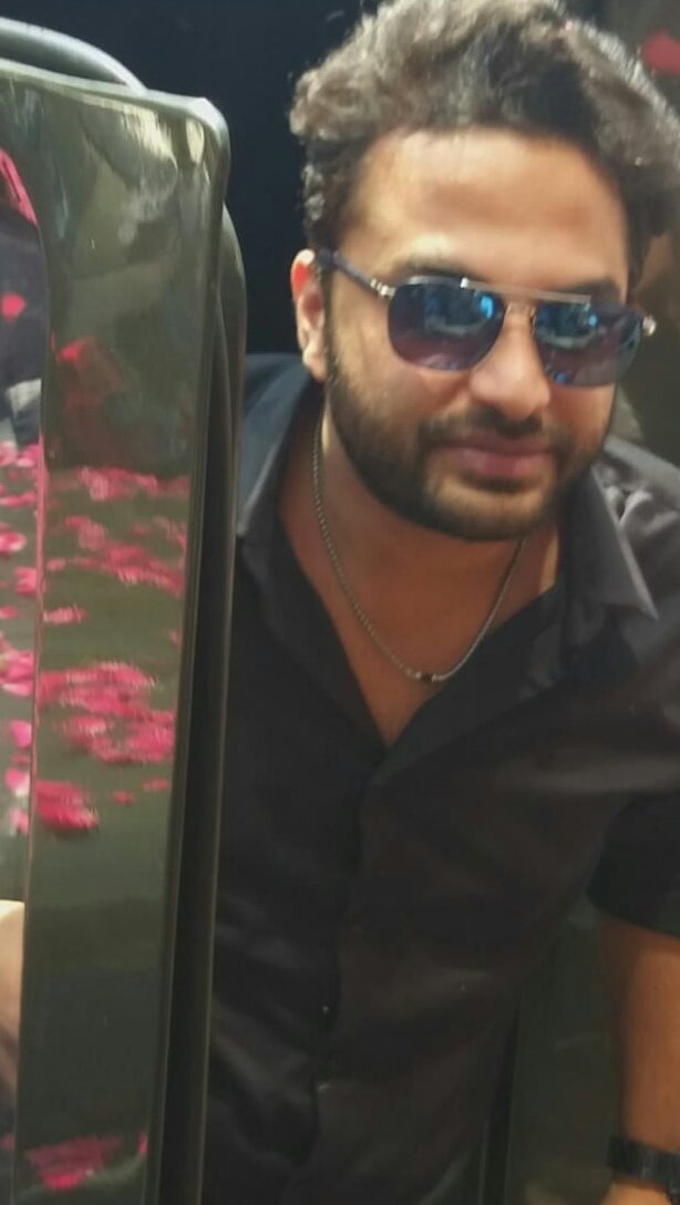 Vishwaksen_Team's tweet photo. Vikram Rudraraju At Sandhya Theater ! 

#HITonFeb28th #HITMovieInCinemas #HitMovie https://t.co/LlwIHvYA48