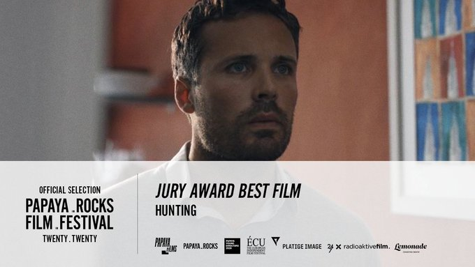 MirOupic's tweet photo. #PAPAYAROCKS FILM #FESTIVAL
Jury #Award Best #Film 

@HuntingFilm dir. @MrJackHawkins

#BritishFilm #SupportIndieFilm https://t.co/MUnBJHnQtB