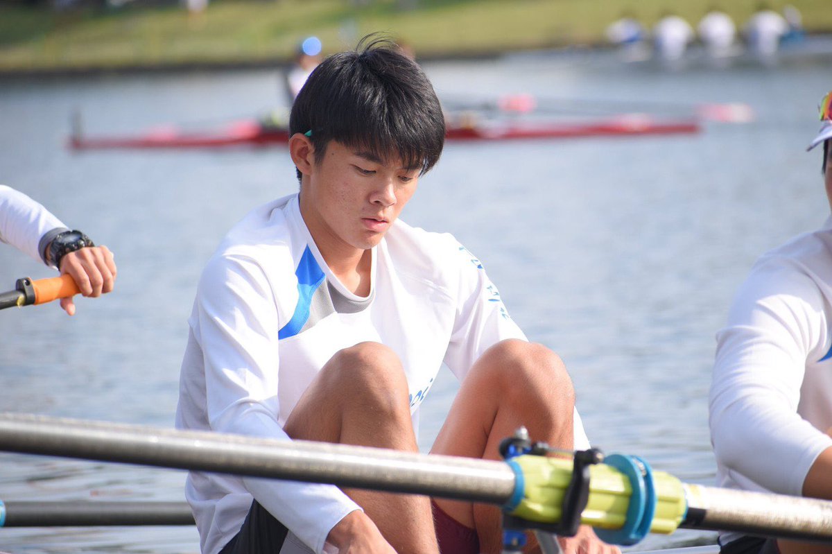 早稲田大学漕艇部 ボート部 新歓 春から早稲田 部員紹介 名前 濵野圭吾 2年 ポジション 漕手 学部 商学部 ボート未経験ながらも早慶レガッタに憧れて入部を決意 持ち前の体力とセンスで漕艇部随一の結果を残し続ける主人公 オフはカフェ