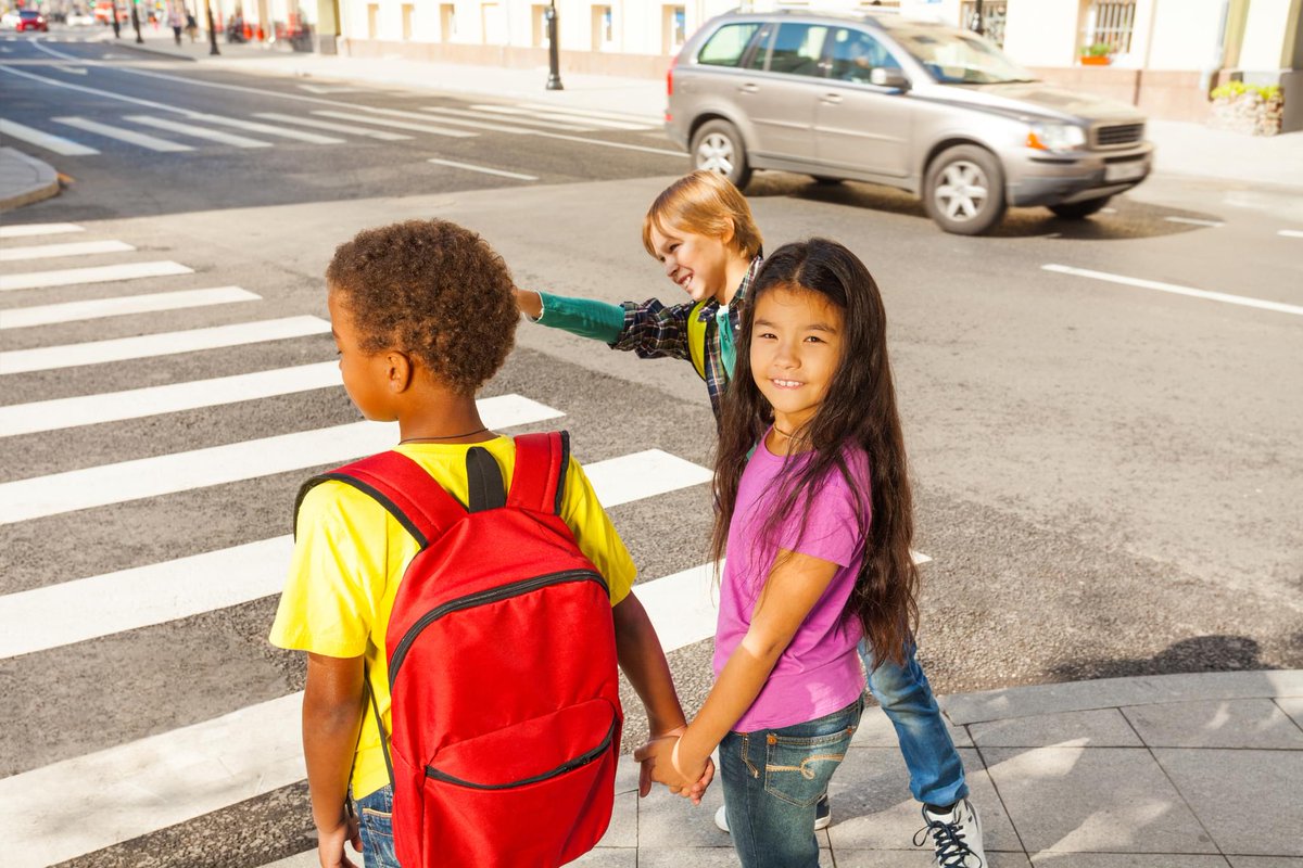 Slow down near children, especially in areas where there are no pavements. Children may play in the street in areas where there are no safe recreational areas. They may misjudge how quickly vehicles are moving #ShareTheRoad ora.cl/BI7wP