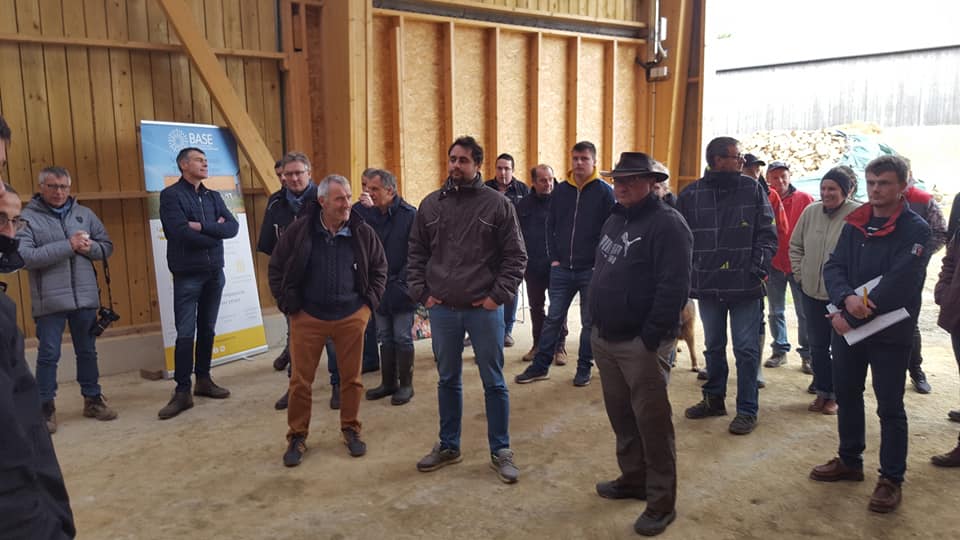 Baseinnovation's tweet photo. Retour sur la visite d'hier au GAEC Courcelle. Vous êtes de plus en plus nombreux à vous intéresser au séchage en grange Thermovoltaïque.
La satisfaction de nos éleveurs fait notre fierté au quotidien. 😊
#SechageEnGrange #Thermovoltaïque #SystemeHerbager #AgricultureDurable https://t.co/nYobRyzNFm